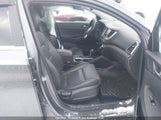 Hyundai Tucson Limited/Sport And Eco/Se KM8J3CA45HU465503 fotografie