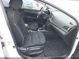 Hyundai Elantra Gl KMHD84LF7HU122467 снимка