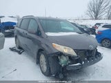 Toyota Sienna Xle V6 5TDYK3DC5BS033109 снимка
