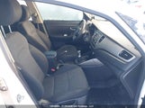 Kia Rondo KNAHT8A35E7025893 снимка
