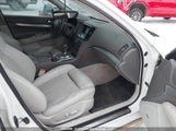 Infiniti G37X JN1CV6AR8AM455187 снимка