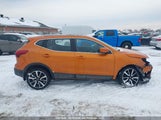 Nissan Qashqai JN1BJ1CR3JW262568 fotografie