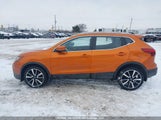 Nissan Qashqai JN1BJ1CR3JW262568 fotografie