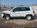 Volkswagen Tiguan Comfortline/Highline/Special Edition WVGJV7AX0GW594019 photo