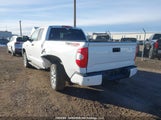 Toyota Tundra Double Cab Sr/Double Cab Sr5 5TFUY5F18JX777266 fotografie