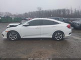Honda Civic 2HGFC2F52JH025111 fotografie