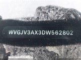 Volkswagen Tiguan WVGJV3AX3DW562802 снимка
