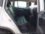 Volkswagen Tiguan WVGJV3AX3DW562802 снимка