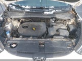 Hyundai Tucson Gl KM8JTCAF4FU067178 снимка
