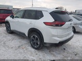 Nissan Rogue Sv/Rc JN8BT3BB8SW144139 fotografie