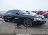 Lincoln Town Car Signature Limited 2LNHM82V69X627553 снимка