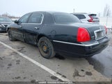 Lincoln Town Car Signature Limited 2LNHM82V69X627553 fotografie