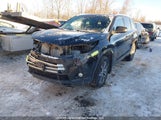 Toyota Highlander Se/Xle 5TDJZRFH6JS533996 снимка