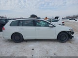 Volkswagen Golf Sportwagen S 3VWA17AUXFM508460 fotografie