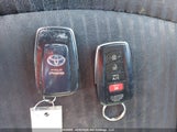 Toyota Prius Prime JTDKARFP8H3048595 снимка