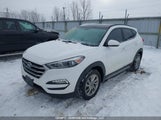 Hyundai Tucson Limited/Sport And Eco/Se KM8J3CA40JU748316 fotografie