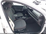 Kia K4 Lx/Lxs 3KPFT4DE3SE102630 photo