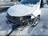 Toyota Corolla 2T1BURHE8JC020389 снимка