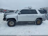 Toyota 4Runner Sr5/Sr5 Premium/Limited/Limited Night Shade/Trd Off Road/Trd Off Road Premium/Trd Pro JTEBU5JR4K5622660 photo