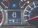 Toyota 4Runner Sr5/Sr5 Premium/Limited/Limited Night Shade/Trd Off Road/Trd Off Road Premium/Trd Pro JTEBU5JR4K5622660 photo