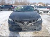 Toyota Camry Le/Xle 4T1B11HK7JU032239 photo