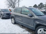 Volkswagen Tiguan Comfort/High/R-Line/Sp Ed WVGJV7AX5GW594212 fotografie