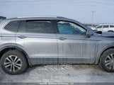 Volkswagen Tiguan Se/Se R-Line Black/Sel 3VV2B7AX7MM118655 снимка