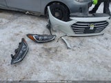 Hyundai Elantra Le 5NPD74LF7HH160167 снимка