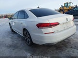Volkswagen Passat 2.0T Limited Edition 1VWBA7A31NC009025 photo