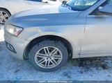 Audi Q5 2.0T Premium WA1LFCFPXDA070195 снимка