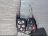 Toyota Highlander Le/Le Plus 5TDZKRFH1ES015257 снимка