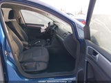 Volkswagen Golf 3VW217AU6GM030091 снимка