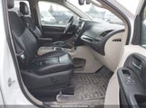 Chrysler Town & Country Limited 2C4RC1GG2ER146498 снимка