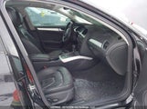 Audi A4 2.0T Premium Plus WAUKFCFL1BN012333 снимка