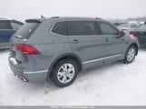 Volkswagen Tiguan Highline R-Line 3VV4B7AX4NM061275 photo