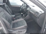 Volkswagen Tiguan Highline R-Line 3VV4B7AX4NM061275 fotografie