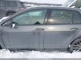 Volkswagen Golf R WVWVF7AU2JW096422 снимка