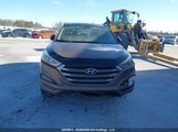 Hyundai Tucson Limited/Sport And Eco/Se KM8J3CA24HU435617 fotografie