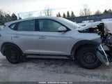 Hyundai Tucson Se KM8J2CA40JU835586 снимка