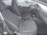 Volkswagen Jetta 2.0L Trendline/2.0L Trendline+ 3VW2K7AJ8FM292292 снимка