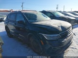 Volkswagen Tiguan Comfortline R-Line Black Edition 3VV8B7AX7NM055309 fotografie