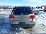 Volkswagen Tiguan Comfort/High/R-Line/Sp Ed WVGJV7AX0GW077481 photo
