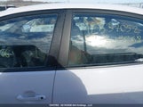 Hyundai Elantra KMHDU45D09U773268 снимка