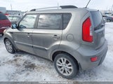Kia Soul 2.0L 2U/2.0L 4U/2.0L 4U Burner/2.0L 4U Luxury/2.0L 4U Retro KNDJT2A69D7589377 снимка