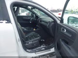 Volvo Xc40 YV4ED3UB1N2660189 снимка
