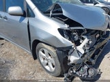 Toyota Sienna 5TDZZ3DC2KS995982 снимка