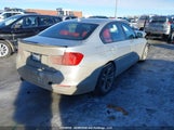 BMW 3 Series WBA3B3C52FF547922 fotografie