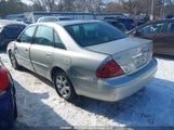 Toyota Avalon Xl/Xls 4T1BF28B1YU110175 снимка