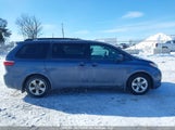 Toyota Sienna Le V6 5TDKK3DC1FS652463 снимка