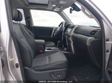 Toyota 4Runner Sr5/Sr5 Premium/Limited/Trd Sport/Trd Off Road/Trd Off Road Premium/Trd Pro JTENU5JR6R6245332 photo